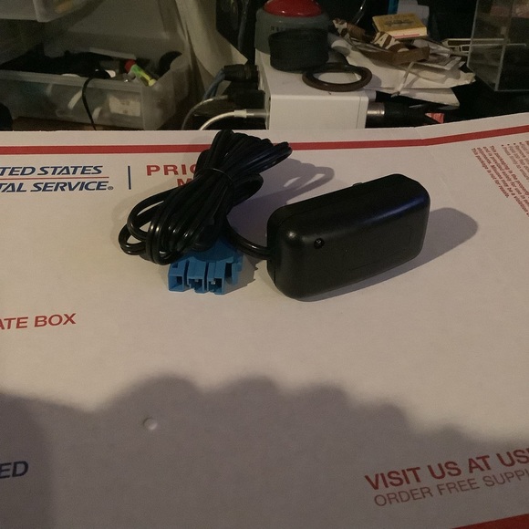 12 Volt Battery Charger Peg Perego Tractor John Deere Gator Polaris New - Picture 1 of 3